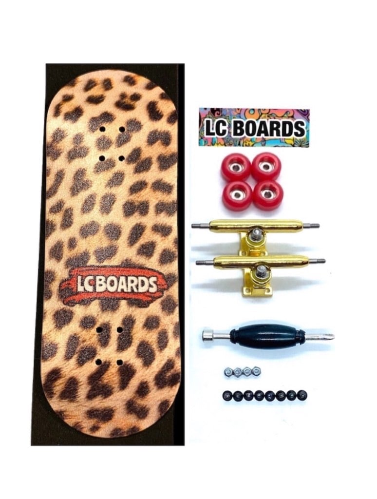 LC BOARDS Fingerboard 98x34 Complete Cheetah Graphic With Foam Grip