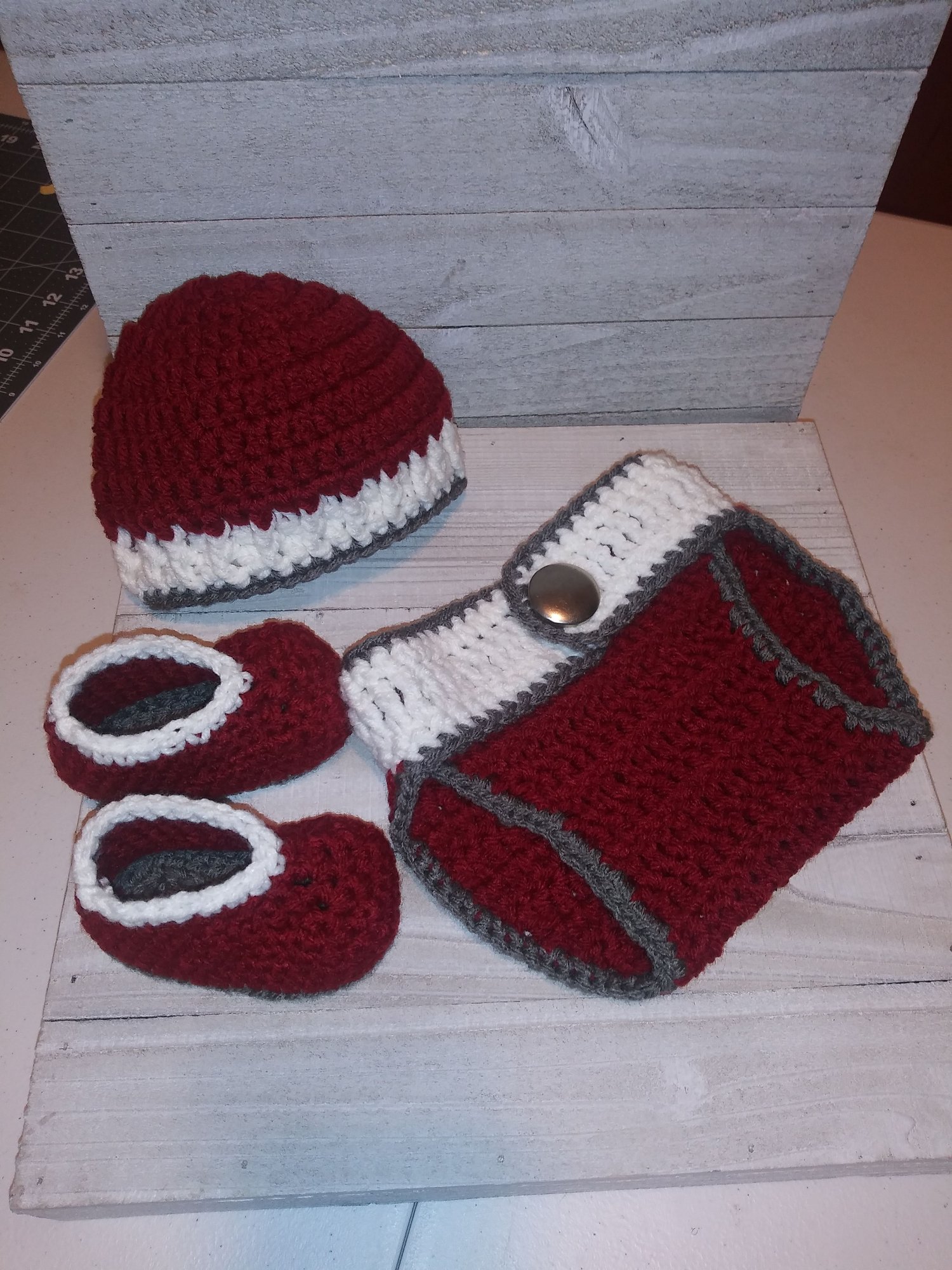 Image of Alabama inspired hat, booties and diaper cover set