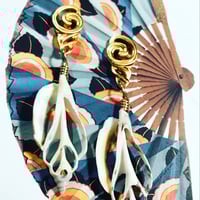 Image 3 of NUAGES BAROQUE Earring Petite - Sea Conch Slice