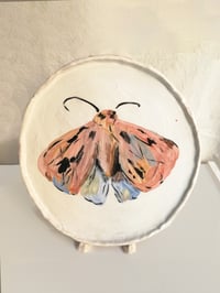 Image 1 of BUTTERLFLY DISH
