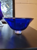 Blue bowl with clear foot 