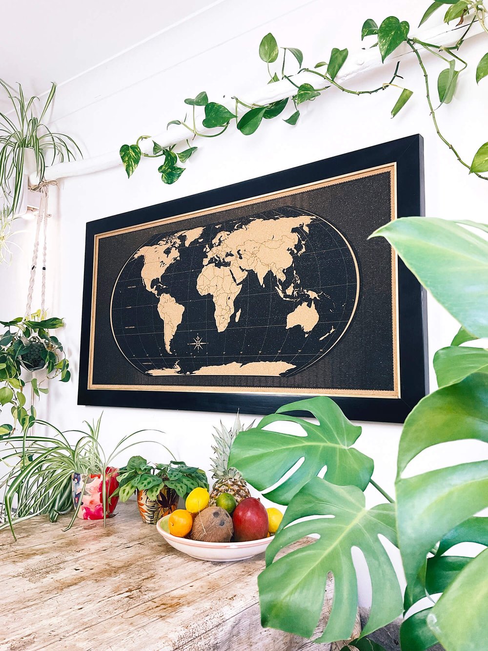 Image of Black World Map – Black & Gold Classic Frame