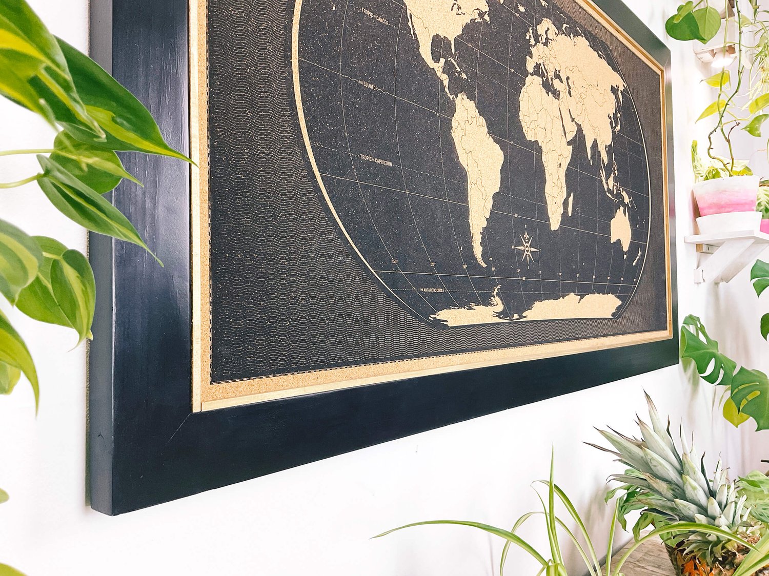 Image of Black World Map – Black & Gold Classic Frame