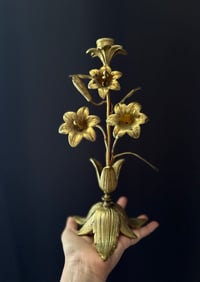 Image 2 of Magnifique candélabre d’église dit « bouquet » avec 1 feu et 3 fleurs de lys, début 1900