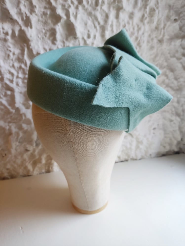 Image of Pillbox verde acqua lapin