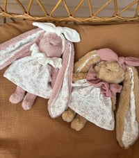 Image 3 of DOUDOU FOURRURE SABLE FLEURI BARBAPAPA