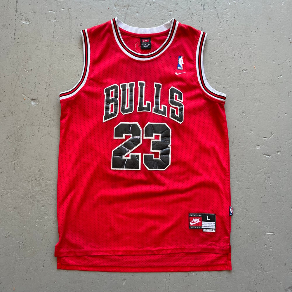 Image of Vintage 90s Chicago Bulls jersey size large “ 23 Jordan “