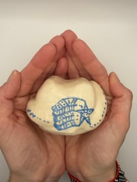 Image 4 of *Lucky Cat* Nouvelle Lune