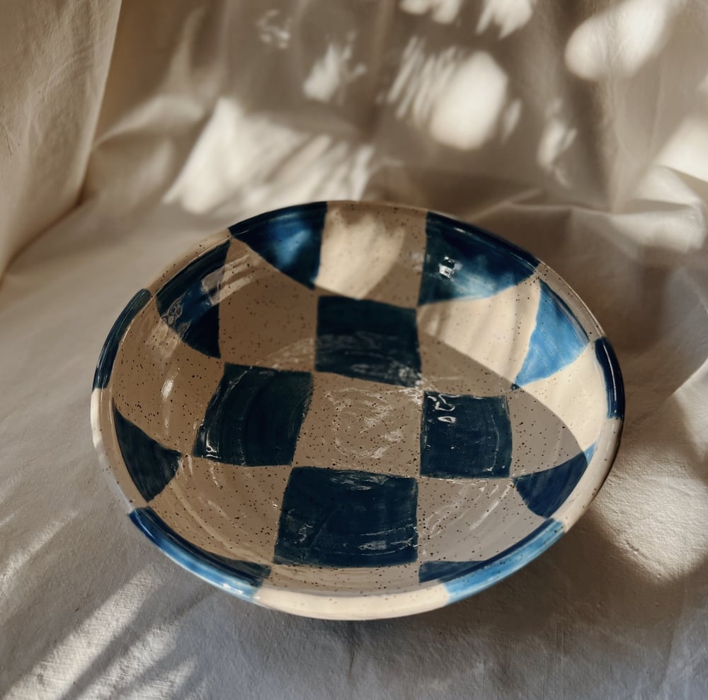 Image of blue/white :: salad plate