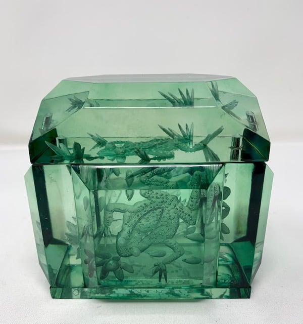 Image of Mini Victorian Lucite Box- Frogs