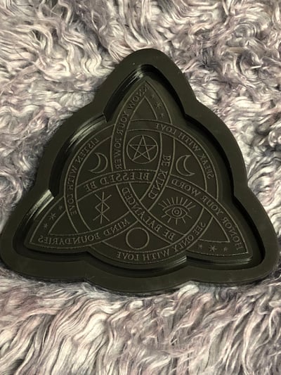 Image of Triquetra Tray Silicone Mold