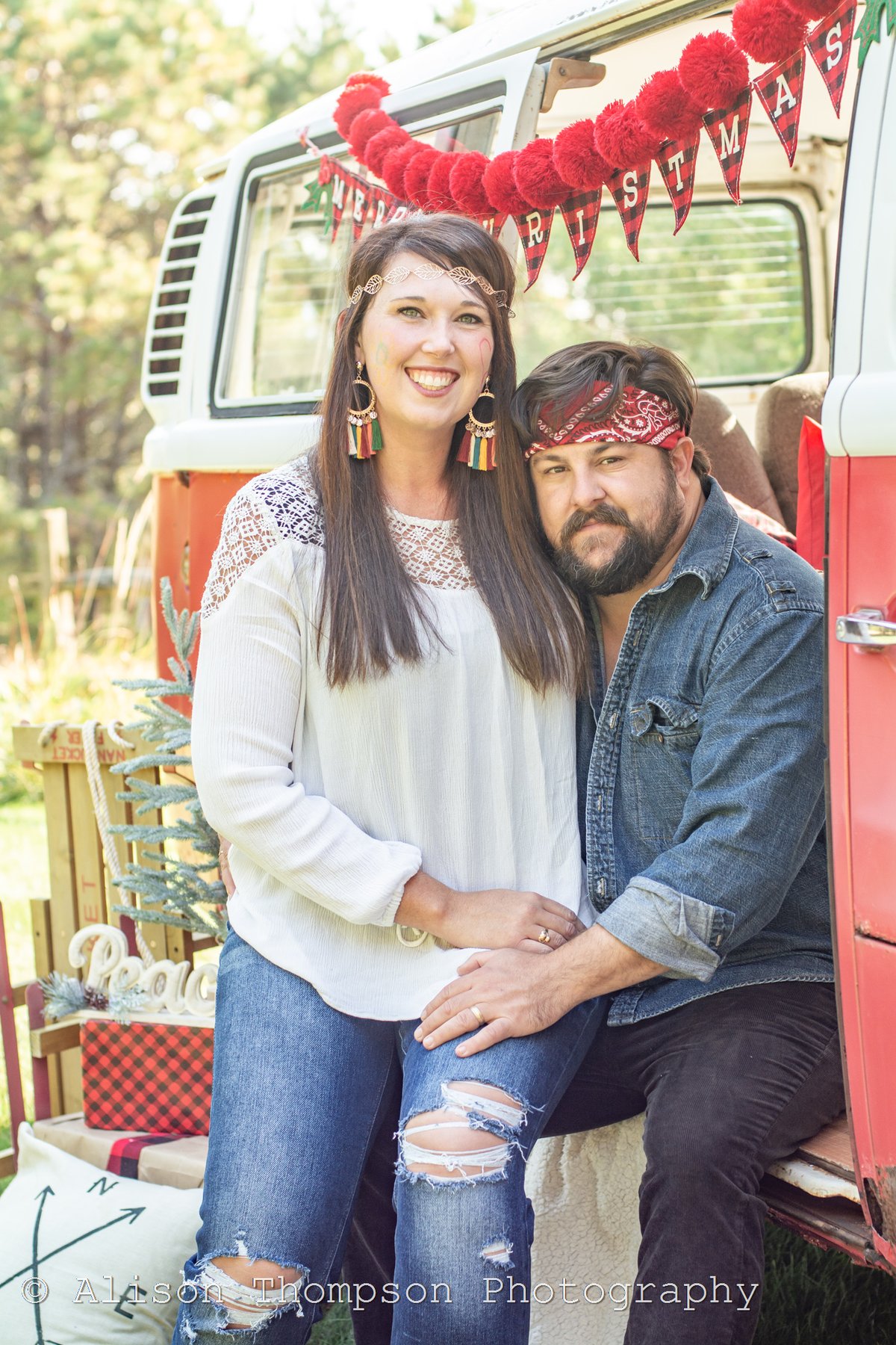 Image of VW Bus Christmas Mini Sessions - 12/8 OR 12/11 - 20 minutes - 10 images - $175