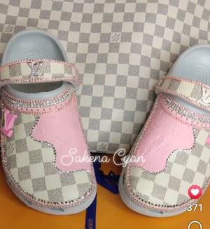 Image of Size 8 Luv Checker White & Pink