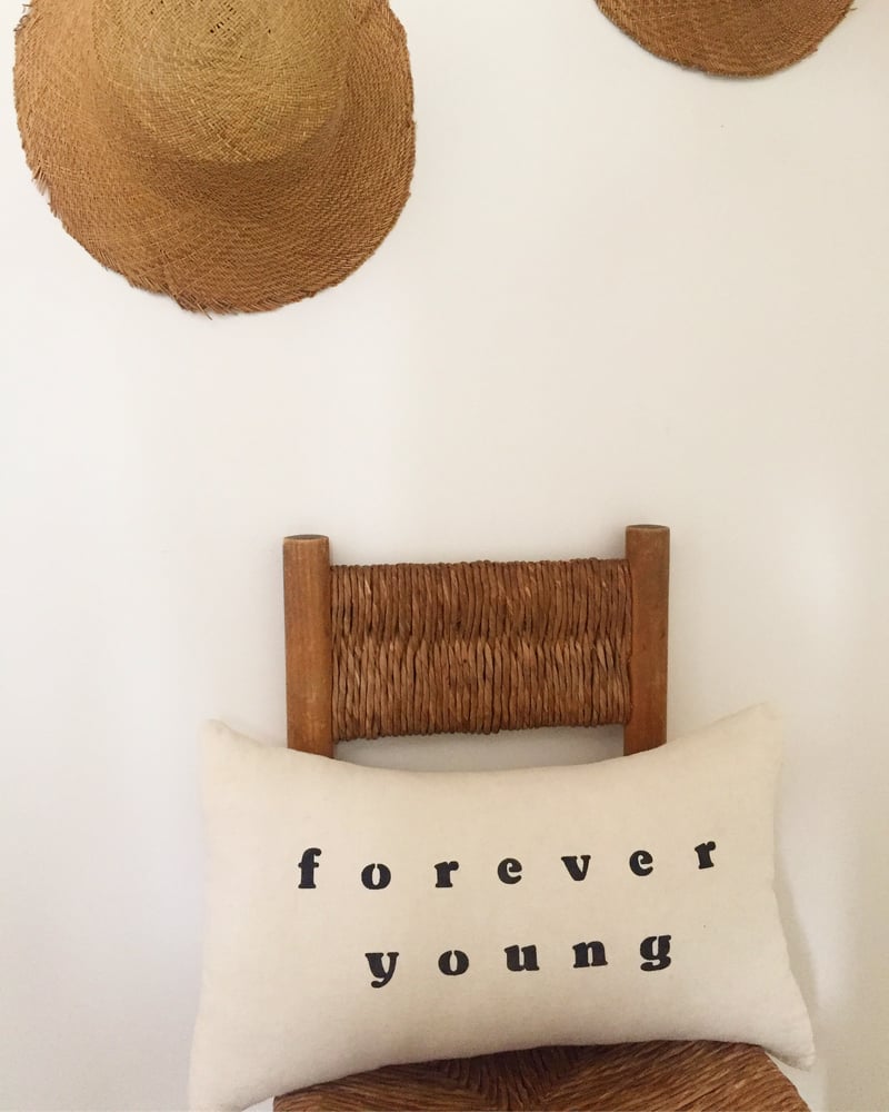 Image of Coussin écru forever young 