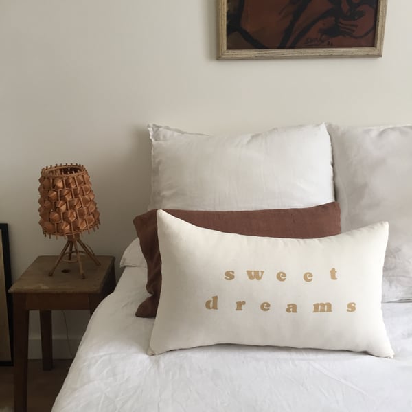 Image of Coussin écru sweet dreams 
