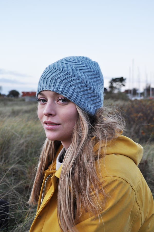 Image of Zigzag hat - english