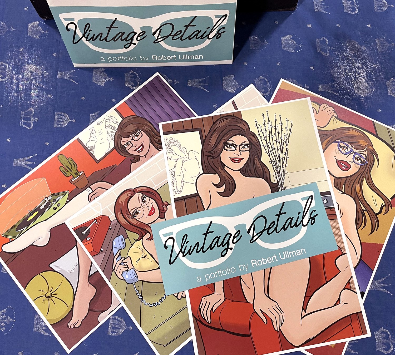 Image of "Vintage Details" Centerfold Portfolio