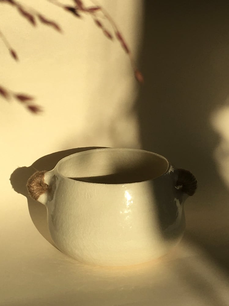 Image of Flower pot chamotte white