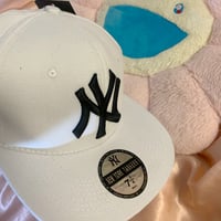 Image 3 of New York Snapback Hat