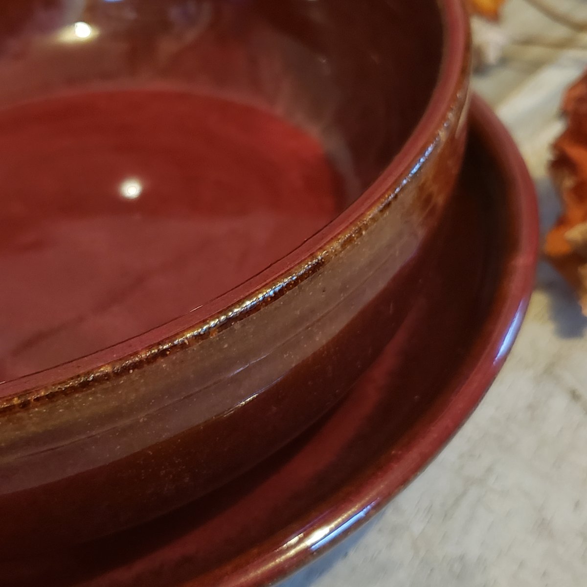 Image of 2-piece set - Shallow Bowl and Plate: Red Osier ( Red)
