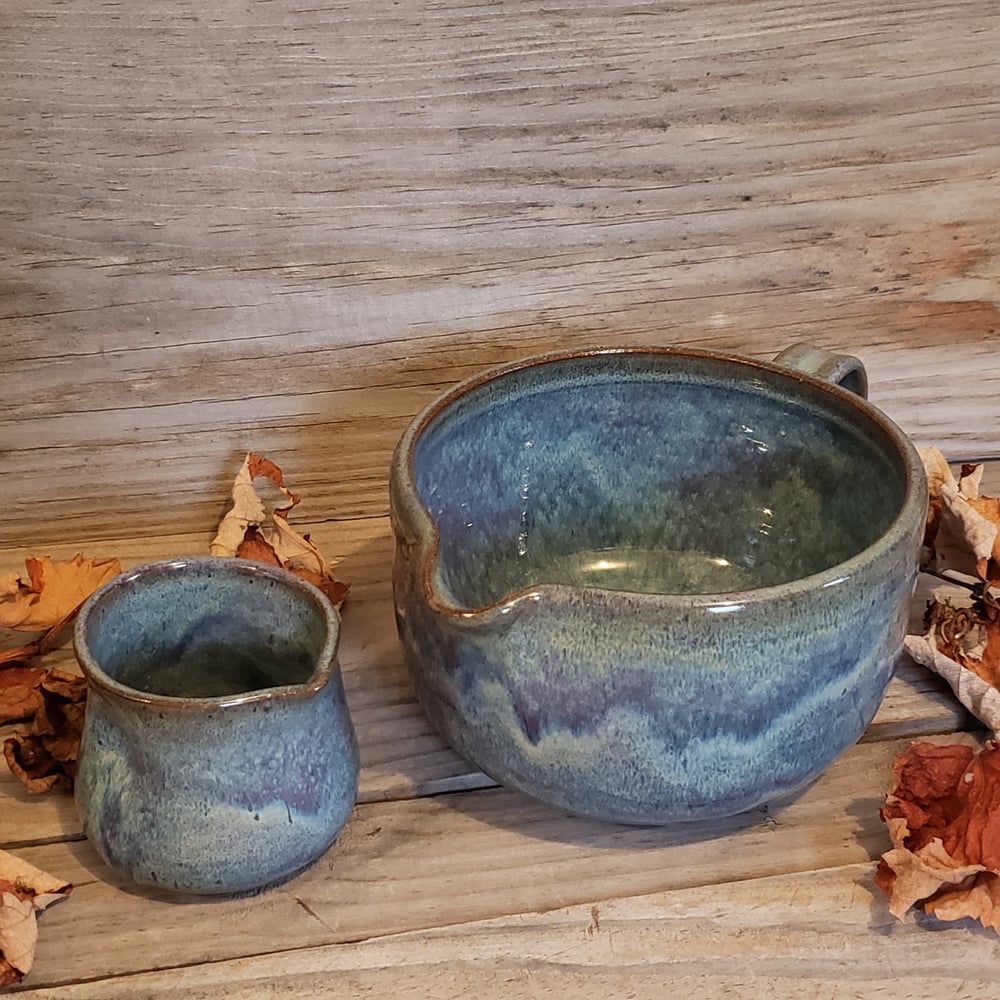 Image of Countertop-worthy Batter Bowl 4 cup with Chirpy Bird Pitcher: Lupine (Periwinkle)