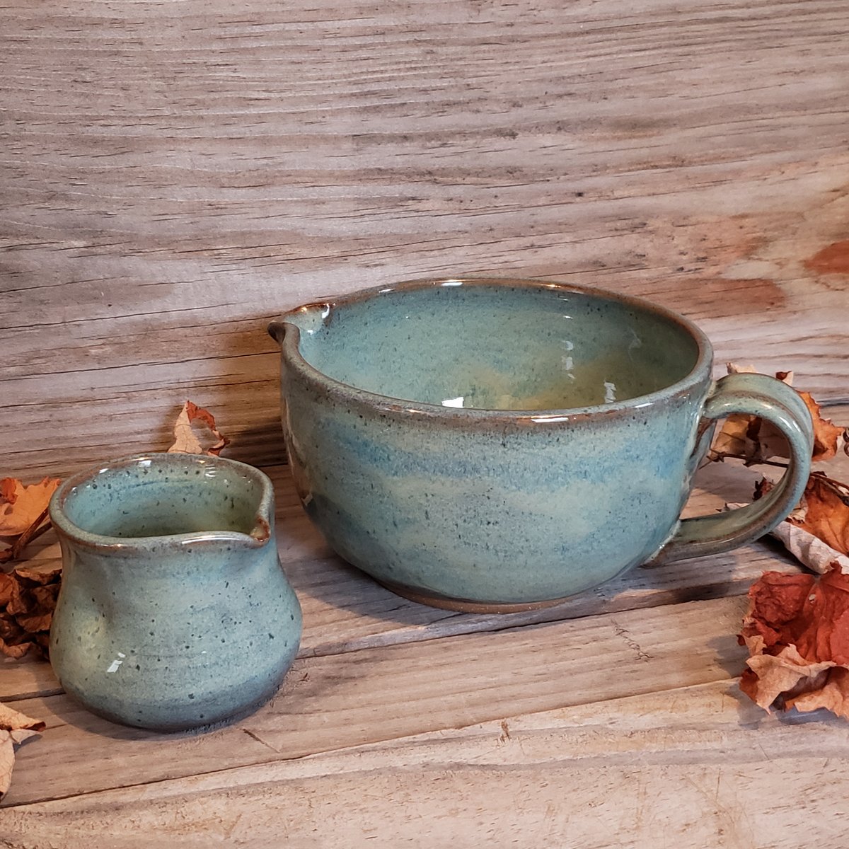 Image of Countertop-worthy Batter Bowl 4 cup with Chirpy Bird Pitcher: Glacial Waters (Turquoise)
