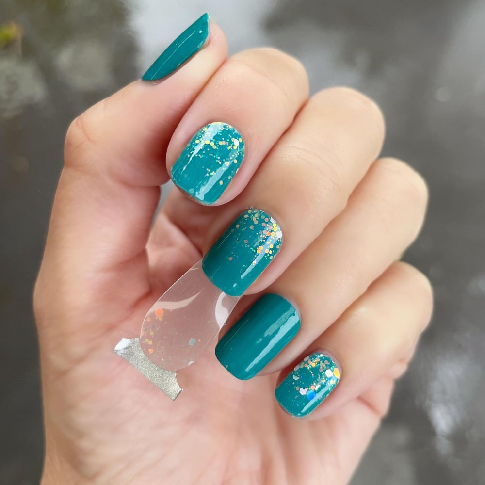 Shimmering Lights Nail Polish Strip