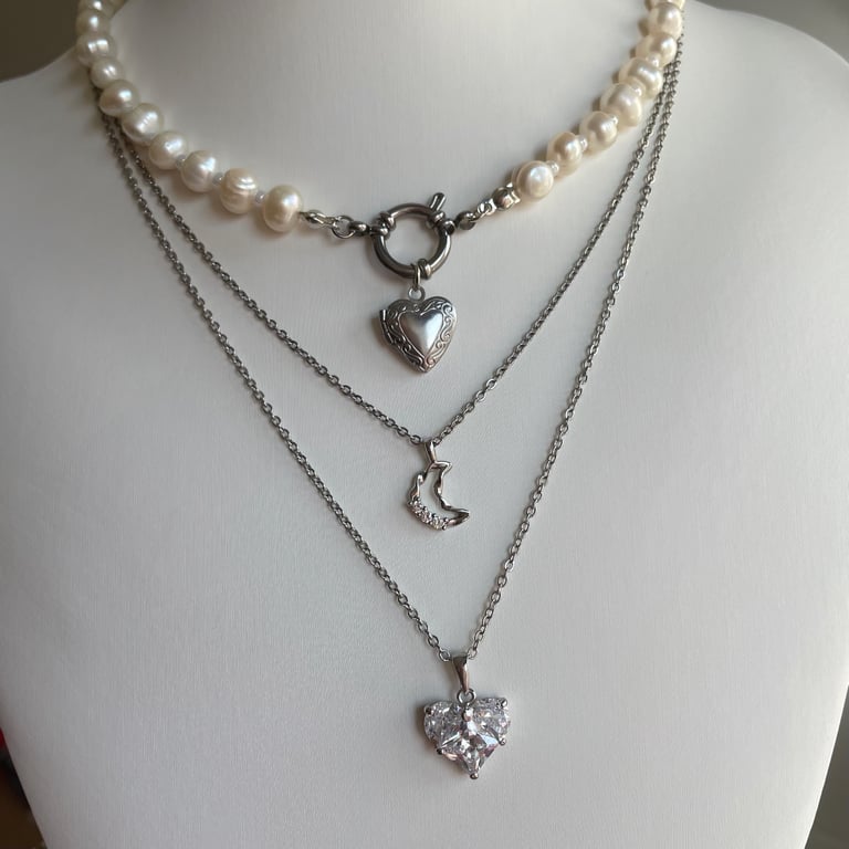 Naomi pearls Image 4