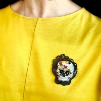 Image 4 of Large Catrina brooch