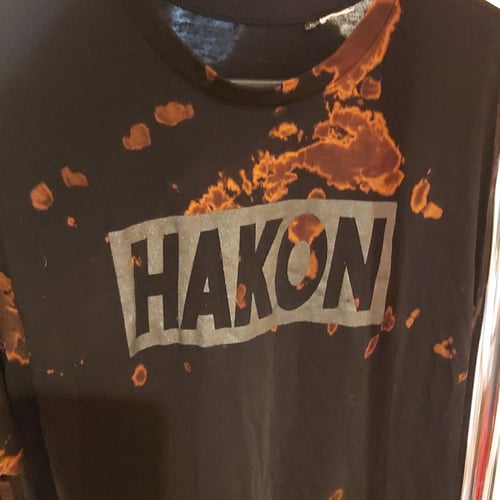 Image of Grey on Black Big Banner Tee - Bleached