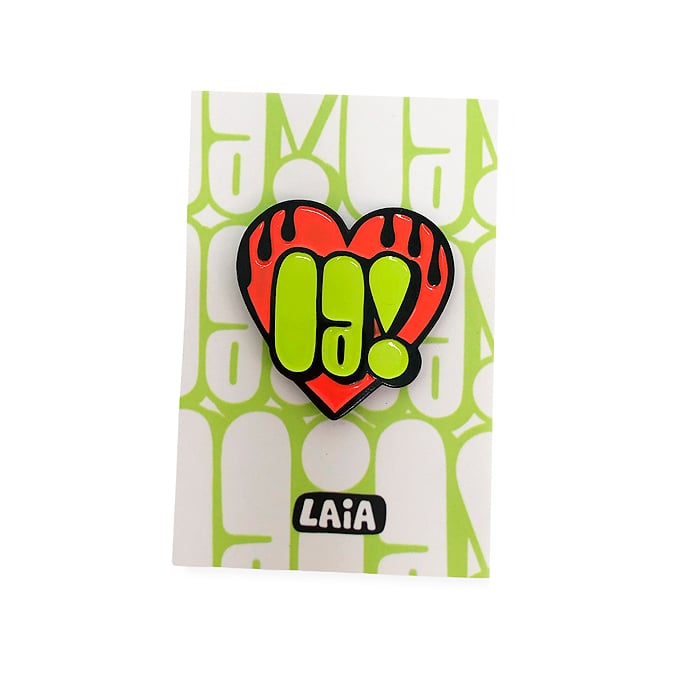 LAIA1 - THROWUP lover pin