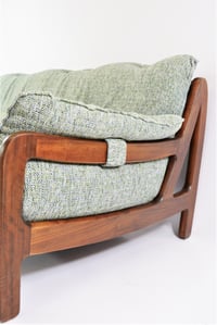 Image 4 of Canapé scandinave vert chiné