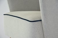 Image 5 of Fauteuil carré bleu crème chiné