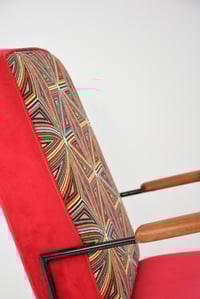 Image 2 of Fauteuil ethnique rouge fromboisé