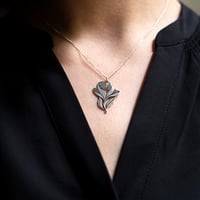 Image 2 of Colgante Iris 