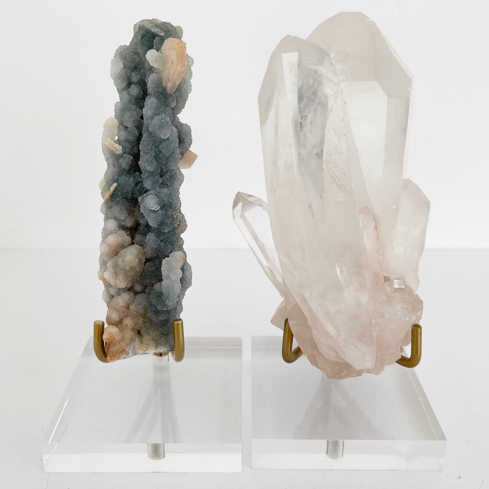 Image of Velvet Chalcedony no.02 + Lucite and Brass Stand
