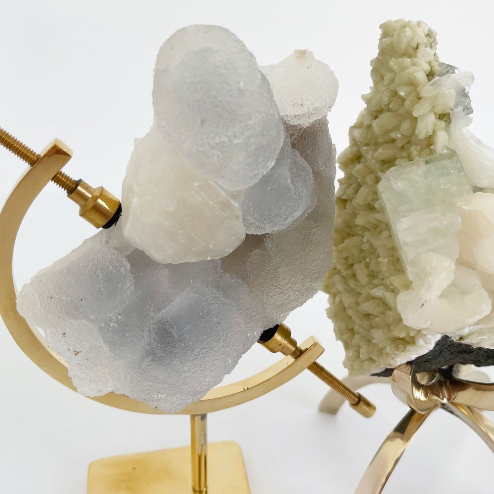 Image of Chalcedony/Calcite no.67 + Brass Arc Stand