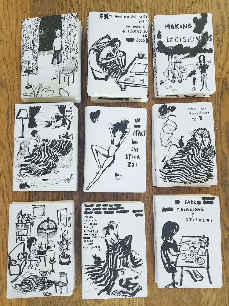 Image of 5 notebooks. Spedizione gratuita!