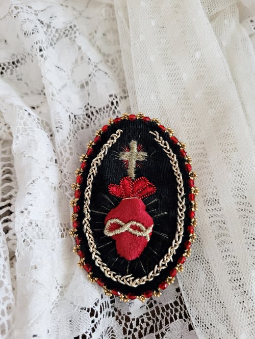 Image of Broche EX VOTO " Hold on my heart "