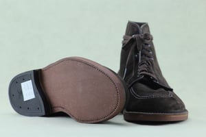 Image of Choco suede indie boot by Alden