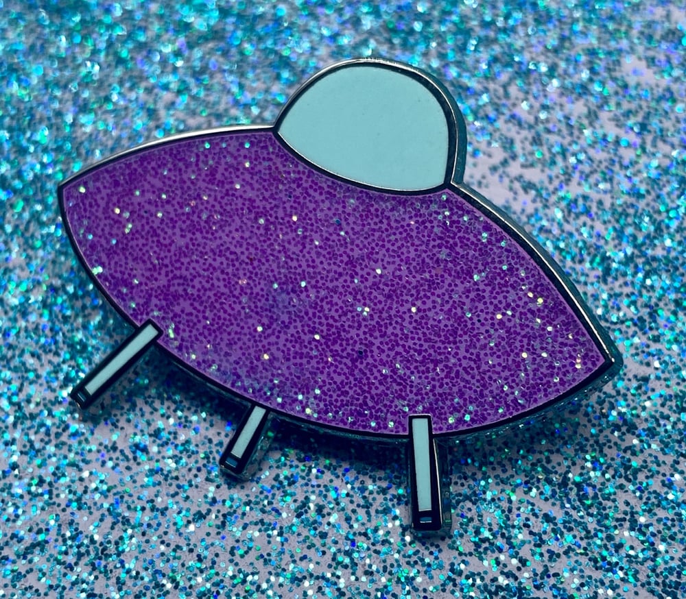 Image of (Esther Pearl Watson) Glitter Saucer Pin (Violet)