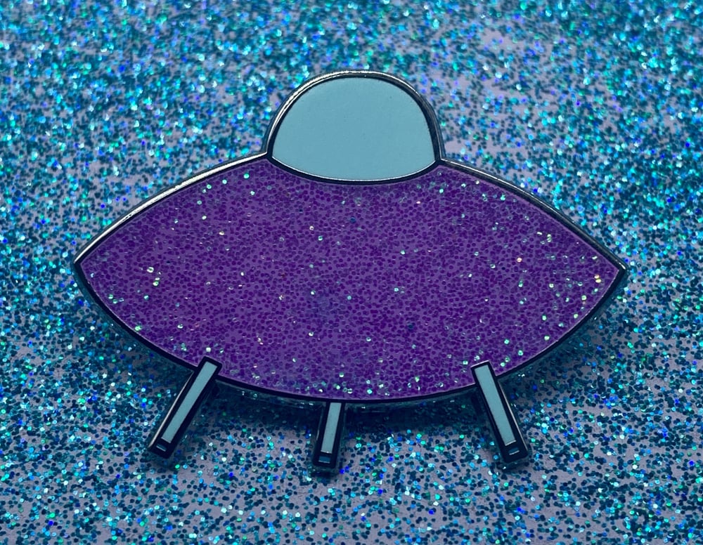 Image of (Esther Pearl Watson) Glitter Saucer Pin (Violet)