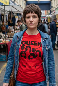 Image 3 of Camiseta Queen
