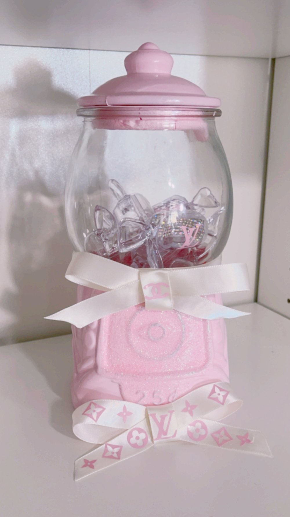Image of Bubble gum canisters 
