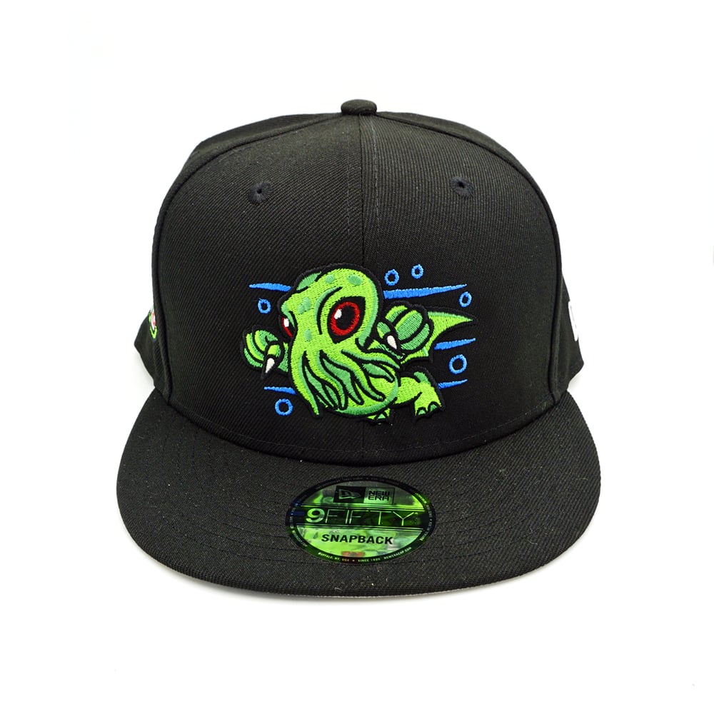 Cthulhu Swims Snap Back cap