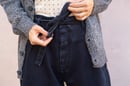 Image 4 of JEANS CON CINTURA 