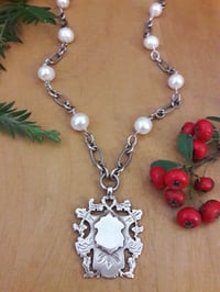 Image 2 of Jumbo White Pearls 5EZ