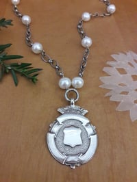 Image 2 of White Pearls with Crown Fob 4NI