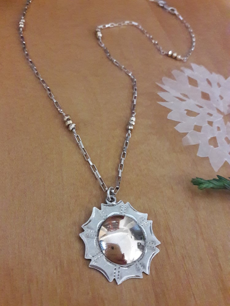 Image of Delicate Sun Fob 4NR