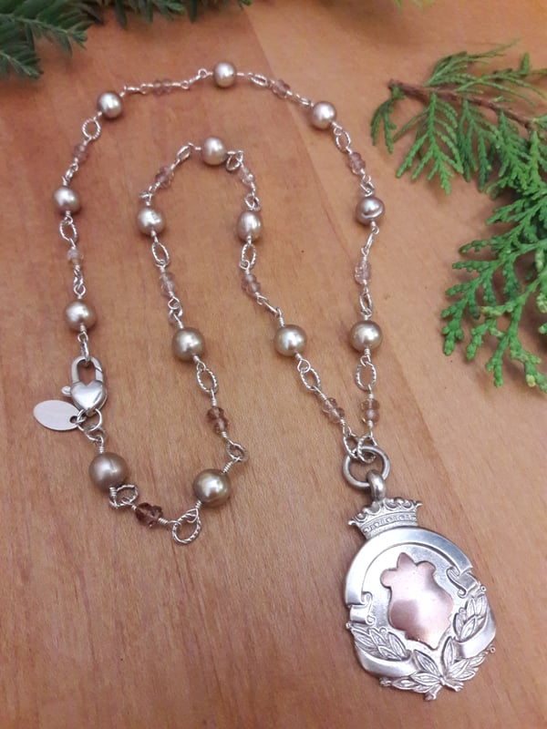 Image of Crown Topped Fob with Taupe Pearls 5FB